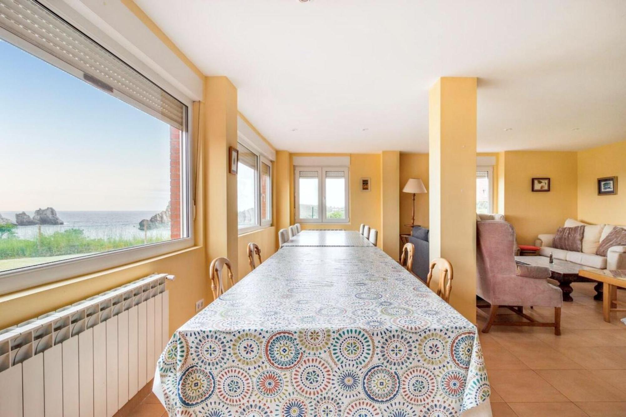 Spacious House With Sea View In Liencres + Jacuzzi Extérieur photo