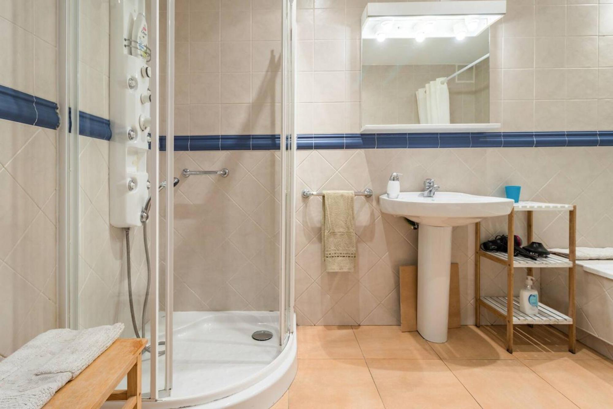 Spacious House With Sea View In Liencres + Jacuzzi Extérieur photo
